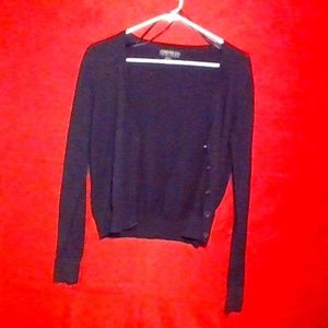 Button down black forever 21 + sweater